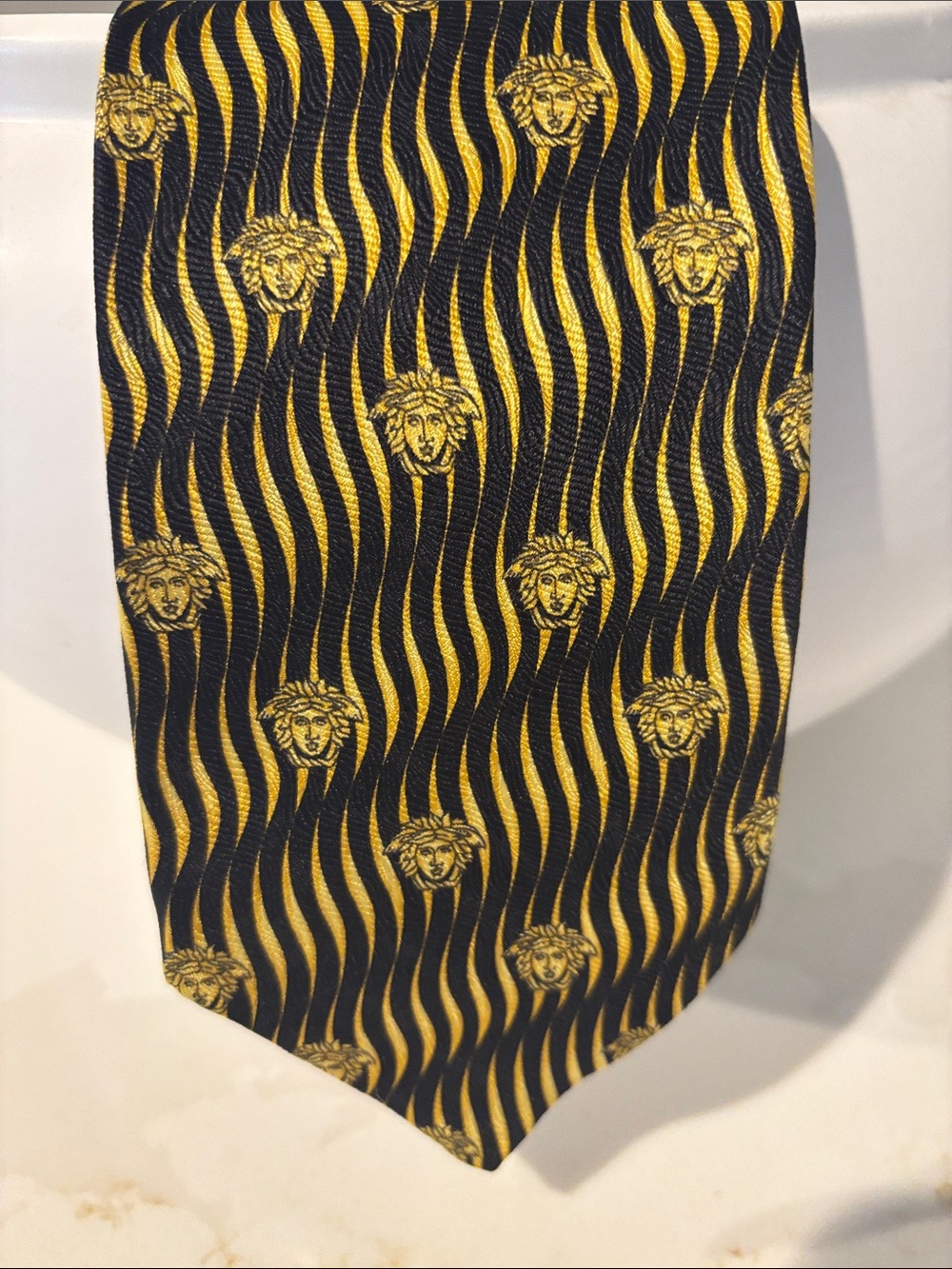 Versace tie black and gold
